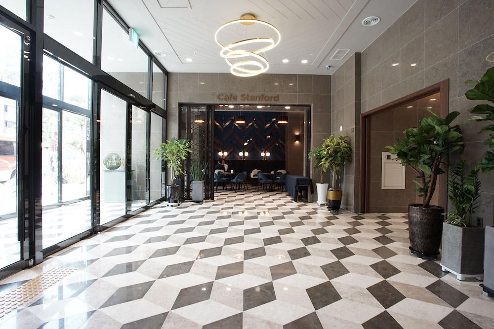 Stanford Hotel Busan Exterior foto