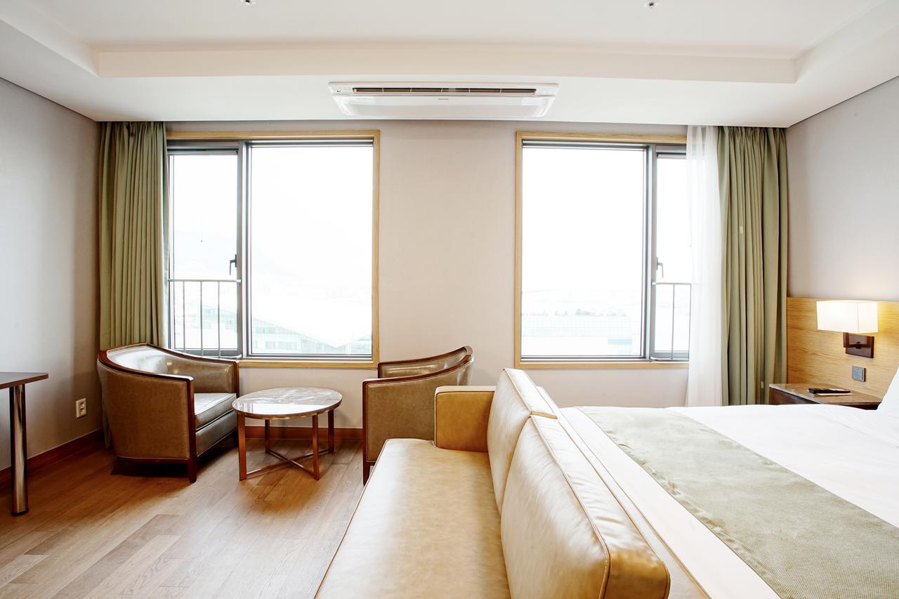Stanford Hotel Busan Exterior foto